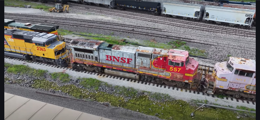 BNSF 557